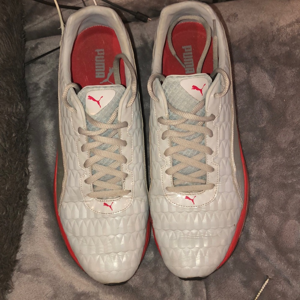 PUMA SILVER CHECKERED SWIRLS WITH RED PUMA